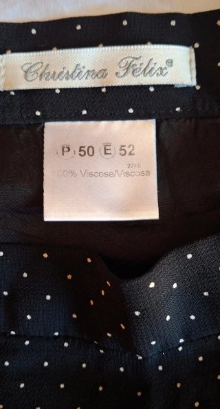 Falda negra con lunares