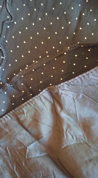 Falda negra con lunares