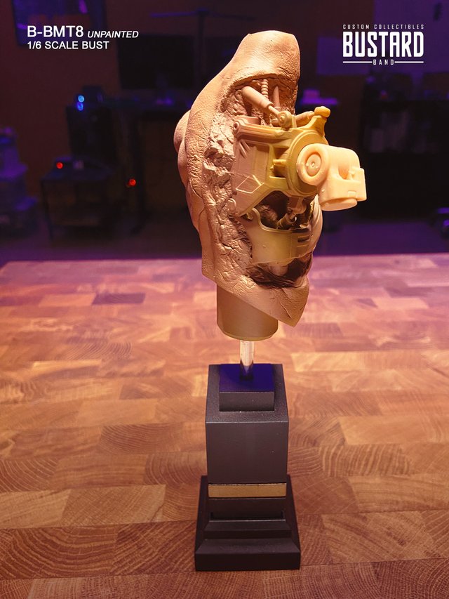 Exclusivo T800 Battle Damaged Custom BUST 1/6