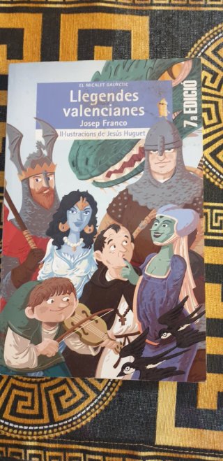 Libros,cada uno a 5 euros.