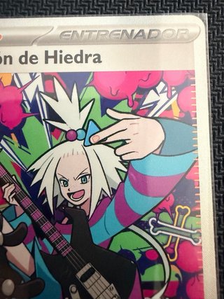 Carta Pokémon Actuación de Hiedra 121/086