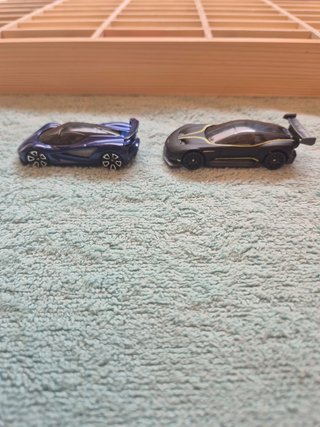Dupla de Coches Deportivos Hot Wheels