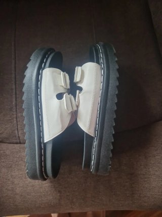 Sandalias plataforma Catwalk blancas y negras