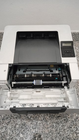 HP LaserJet Pro M404n Stampante Laser