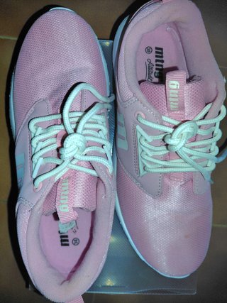 Zapatillas Mustang T38 Rosas