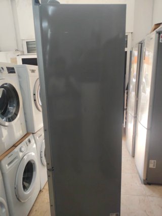 Nevera LG plateada