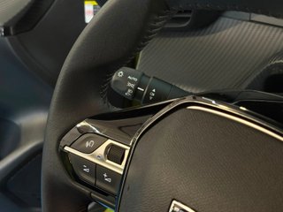 Peugeot 208 Allure Gasolina 100 S&S 6 Vel. MAN