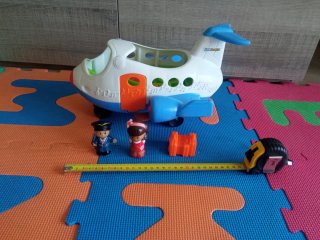 Avión Little People musical