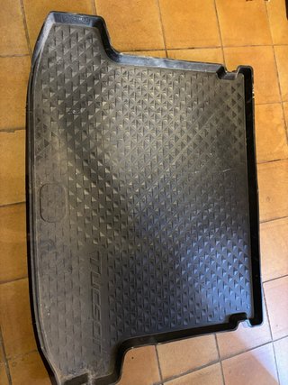 Bandeja plastico tucson maletero