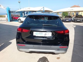 Mercedes GLA GLA 180 1.3 I AUT 136CV