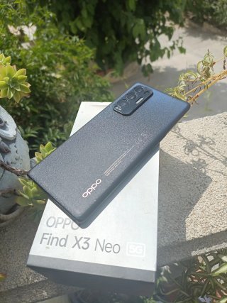 Oppo Find X3 Neo