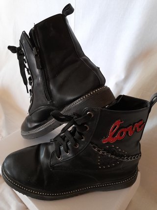 Botas Mayoral Talla 36 Negro y Rojo