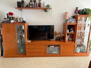 Mueble modular cerezo con vitrina