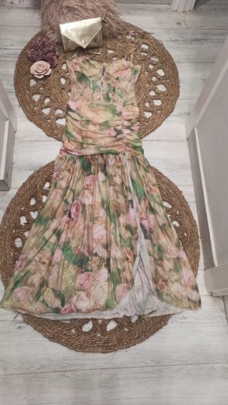 Vestido floral tendencia