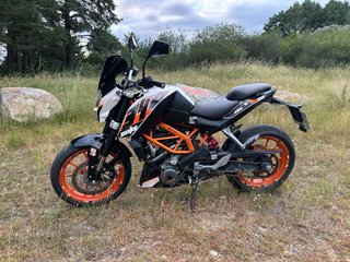 KTM Duke 390 (A2)
