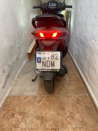 Piaggio Scooter Verde