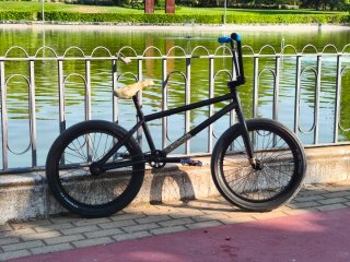 Bicicleta BMX Street Negra