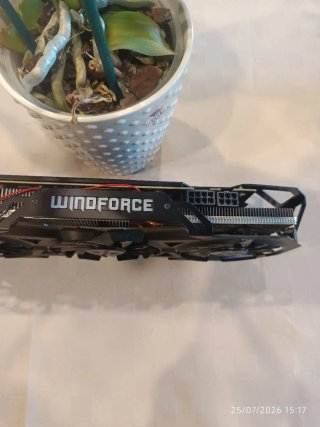 Gigabyte GTX 970 4GB Scheda Video rotta ricambi