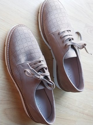 Zapatos ANTEA Beige con cordones