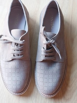 Zapatos ANTEA Beige con cordones