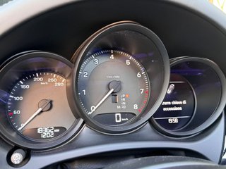 Porsche Macan 2023 - 18.250KM - 265 CV - SUV