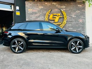 Porsche Macan 2023 - 18.250KM - 265 CV - SUV