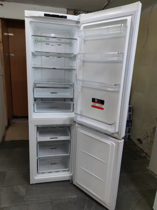 Frigorífico Whirlpool 200x60cm garantía y envío