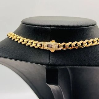 GARGANTILLA BARBADA OSO FUCSIA,