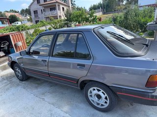 Peugeot 309 1988