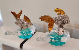 Coppia statuine Pesciolini in vetro e metallo