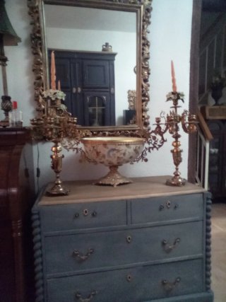 Conjunto centro de mesa y candelabros bronce