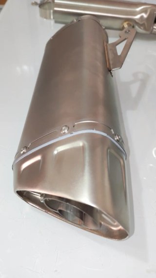 Honda CBR 650R  Sistema de Escape Completo