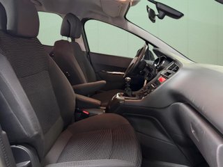 Peugeot 5008 Active 1.6 HDI 112 FAP