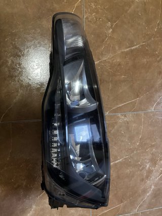 Faro Izquierdo Audi A1 Sportback 2014