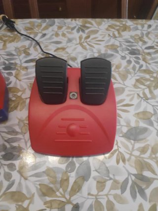 Volante Mario Kart Hori Nintendo Switch + Caja