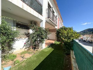 Casa adosada en venta en Alcalalí