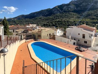 Casa adosada en venta en Alcalalí