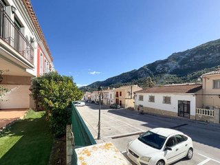 Casa adosada en venta en Alcalalí