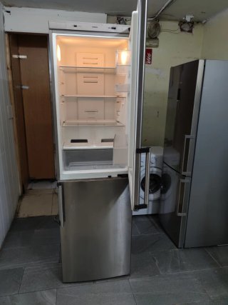 Frigorífico Siemens 200x60cm garantia y envío