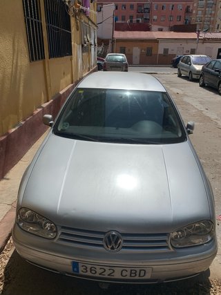 Volkswagen Golf 2003