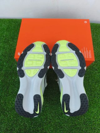 Nike Vomero 18 Bianco/Giallo