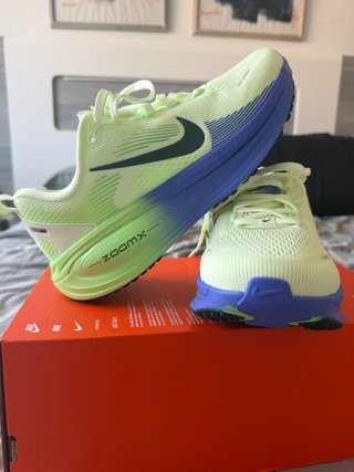 Nike Vomero 18 ZoomX Hombre Talla 40 Nuevas