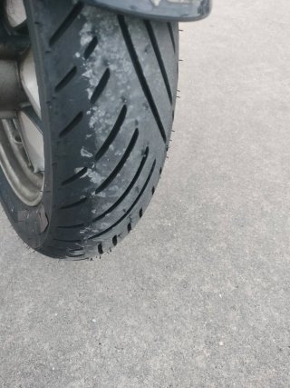 Suzuki Burgman 125 - 2010 - 24.500 km. Carnet B.