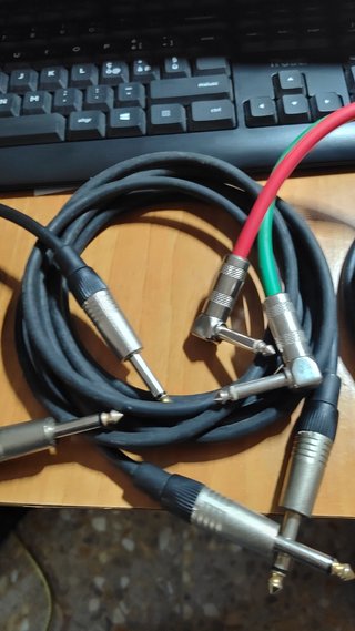 Cavi per chitarra elettrica o basso