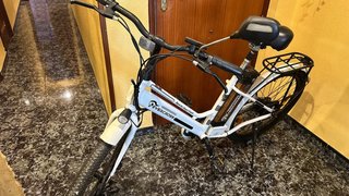 Bici Eléctrica EVERCROSS Blanca