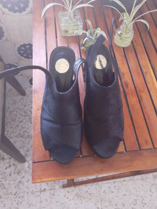 Zapatos de ante negros