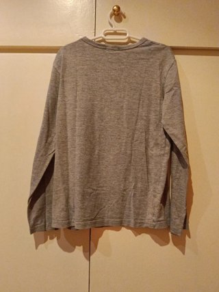 Camiseta niño manga larga gris