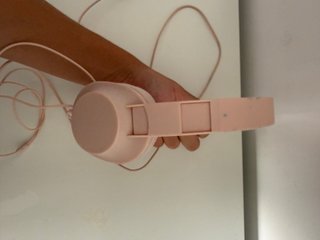 Auriculares con cable rosa
