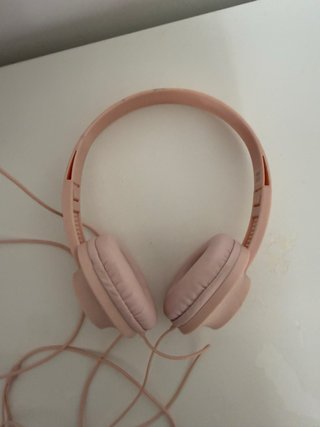 Auriculares con cable rosa