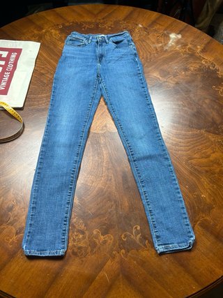 Levi's 721 High Rise Skinny W27 Donna